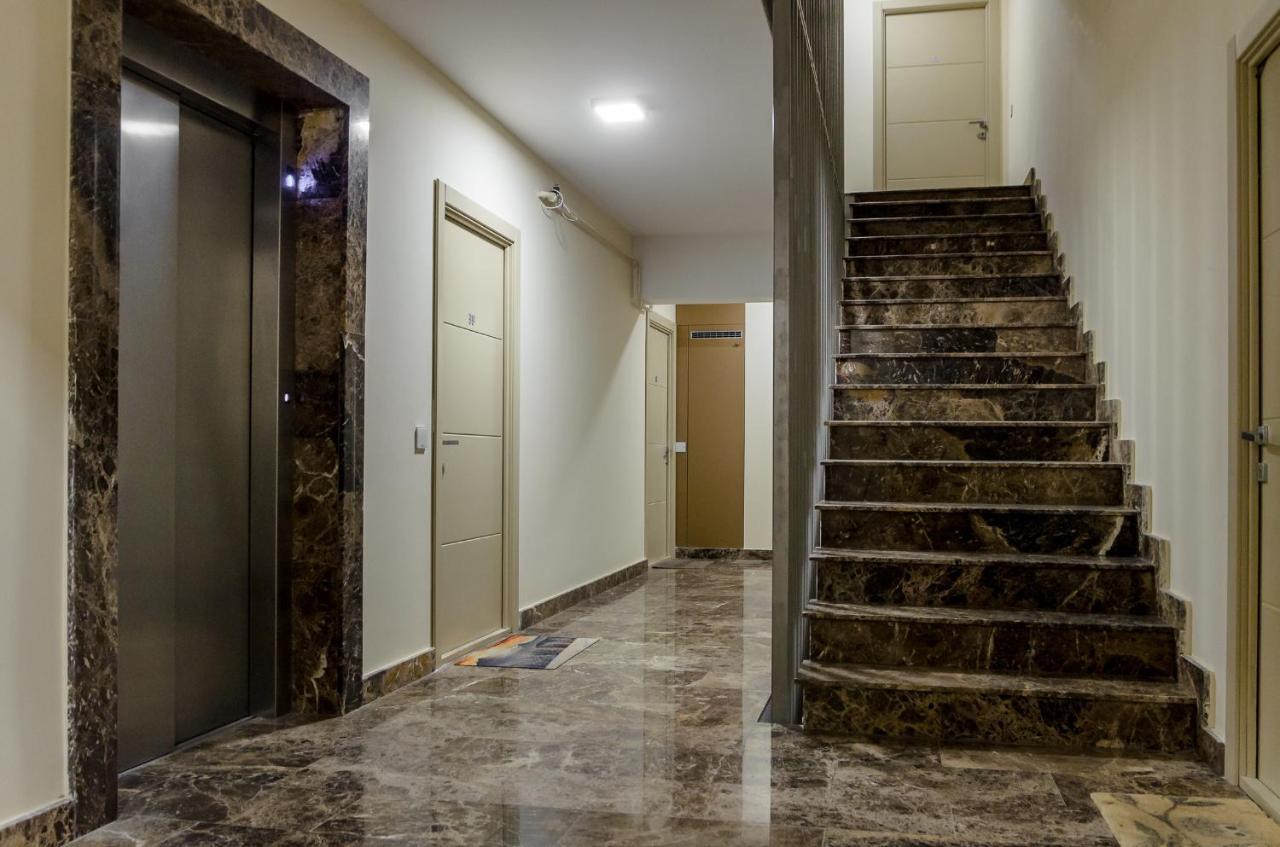 Luxury Apartments Newton By Glam Iasi Exterior photo